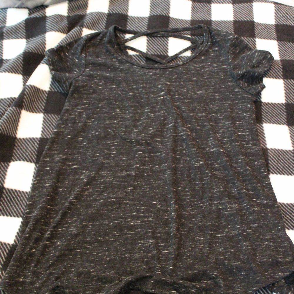 crisscross short sleeve top
